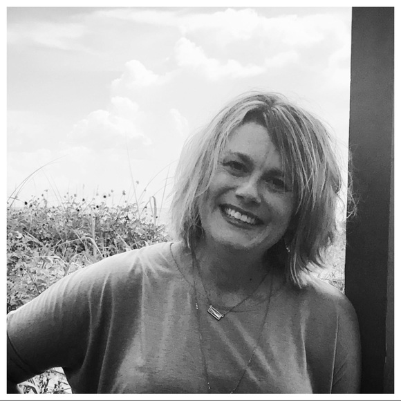 Profile Picture of Leah Stanley (@stanley1028) on Poshmark