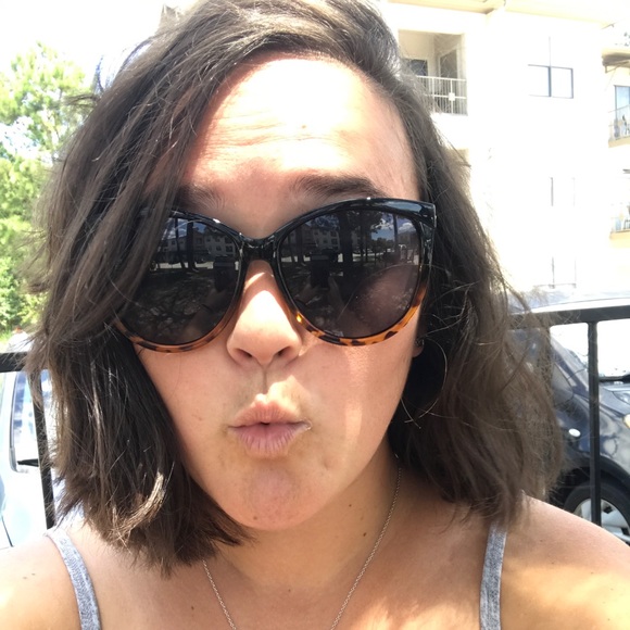 Profile Picture of Grayson Baird (@gbaird513) on Poshmark