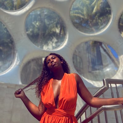 Profile Picture of Cindy Barbosa Tavares (@Cinedyme) on Twitter