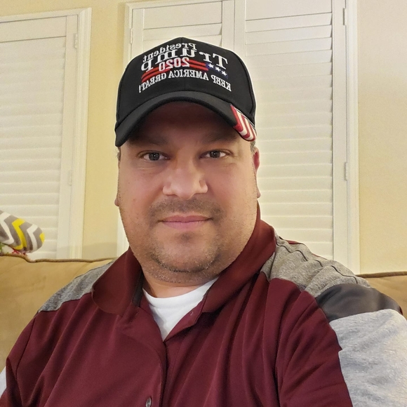 Profile Picture of Cesar Guajardo (@cesarbg77) on Poshmark