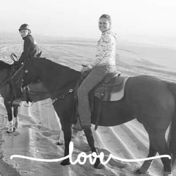 Nancy Lilienthal - Poshmark Profile Picture of Nancy Lilienthal (@supernanc79) on Poshmark