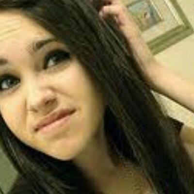 Profile Picture of Rachel Kuntz (@RayKay94) on Twitter