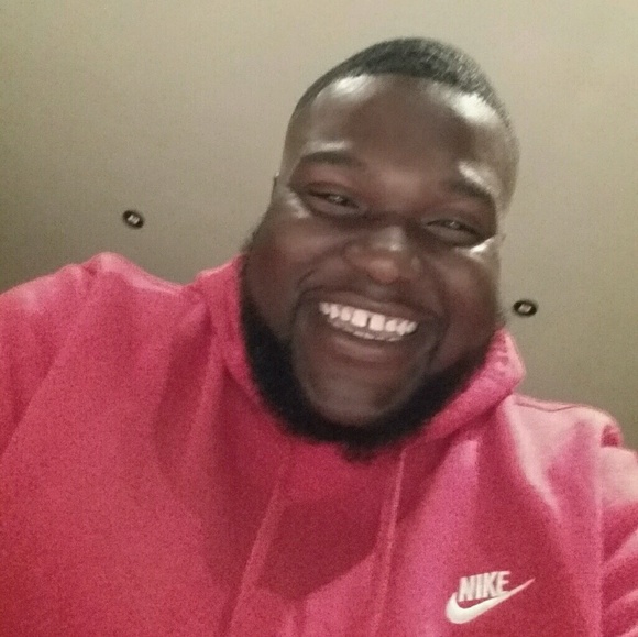 Profile Picture of Javaris Hoppins (@jhoppins) on Poshmark