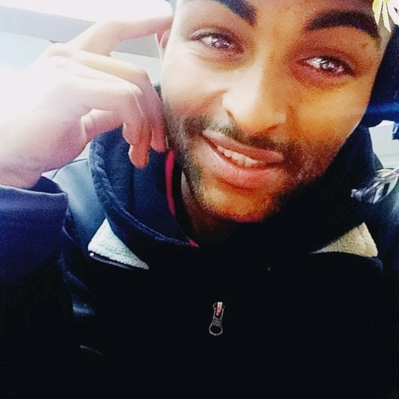 Profile Picture of Corey Smith (@ceemartinez123) on Poshmark