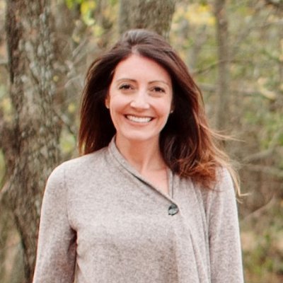 Profile Picture of Alexa Barker (@MrsBarker_CAN) on Twitter
