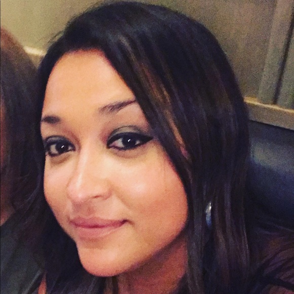 Profile Picture of Maritza Carretta (@carretta86) on Poshmark