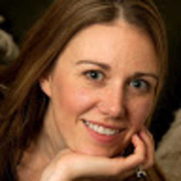 Profile Picture of Anne Earney (@anneearney) on Poshmark