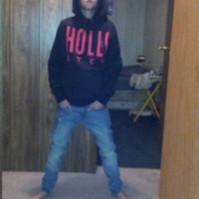 Profile Picture of Tyler Sharpe (@tylersharpe98) on Twitter