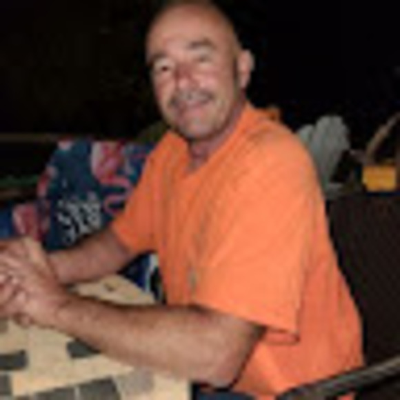 Profile Picture of Eddie Fields (@eddiefields) on Poshmark