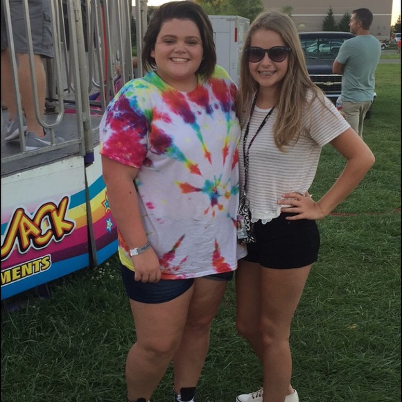 Profile Picture of Kenzie Starwalt (@kenzie_starwalt) on Poshmark