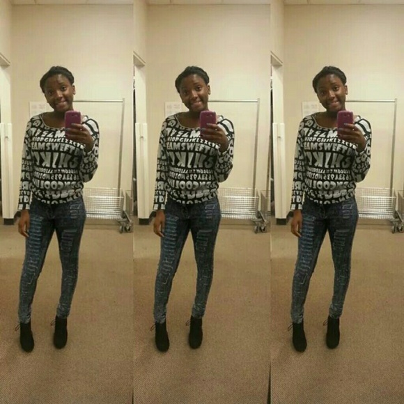 Profile Picture of Asia Manning (@lovesfashion16) on Poshmark