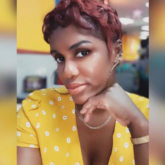 Tonya Thorne - Poshmark Profile Picture of Tonya Thorne (@tt_molly) on Poshmark