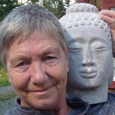 Profile Picture of Beate Marquardt (@AnnCairn) on Twitter