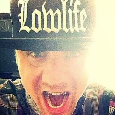 Profile Picture of Christopher Murrin (@lowlifede1981) on Twitter