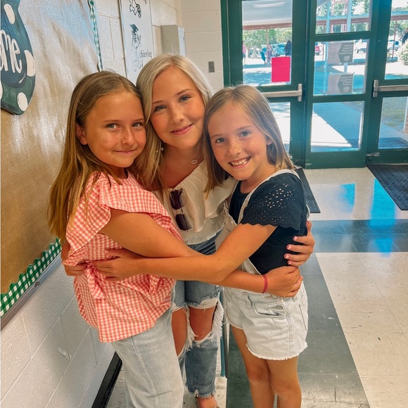 Profile Picture of Jordyn Grantham (@jordyngranth663) on Poshmark