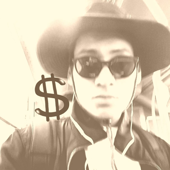 Profile Picture of Alejandro Hidalgo (@osblanky) on Poshmark