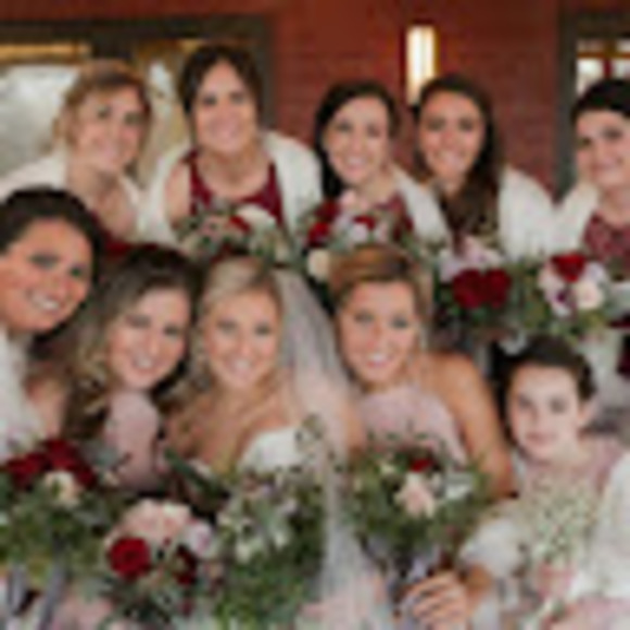 Profile Picture of Brianna Bishop (@bribish220) on Poshmark