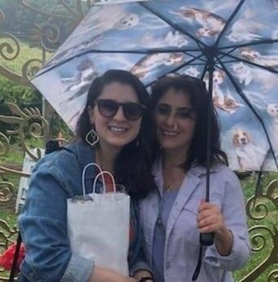 Profile Picture of Stephanie Maciolek (@trustsucks37) on Poshmark