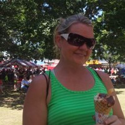 Profile Picture of Annie Vander Werff (@AnnieWerff) on Twitter