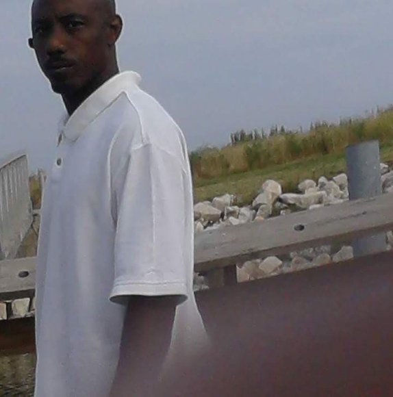 Profile Picture of Robert Doss (@dosssaint) on Poshmark