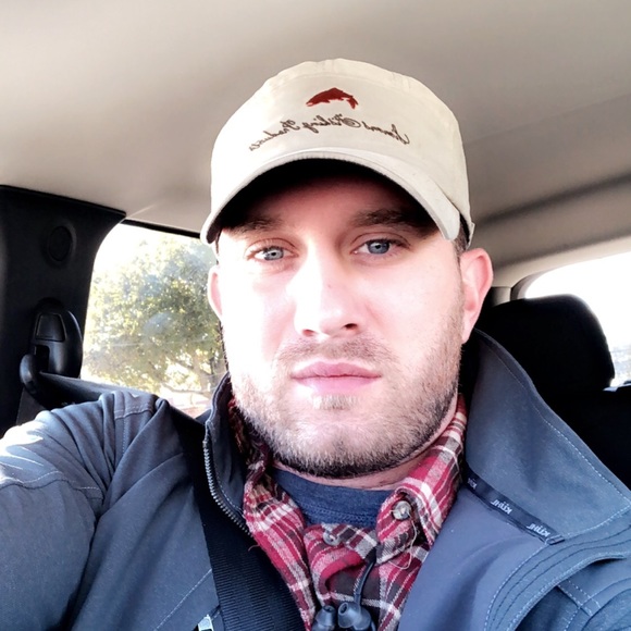 Profile Picture of John Bowling (@john0liver) on Poshmark