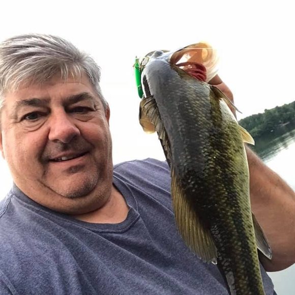 Profile Picture of Richard Stone (@stonesbait) on Poshmark
