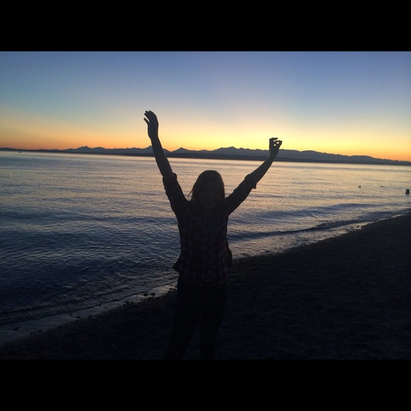 Profile Picture of Kate Vaughn (@katevaughn15) on Poshmark