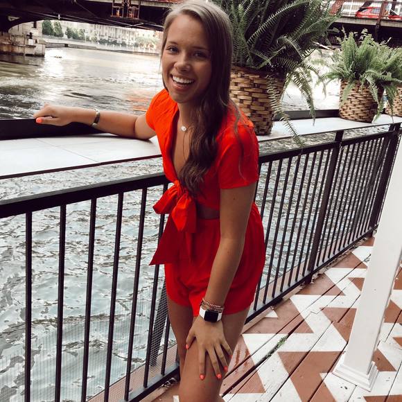 Profile Picture of Kenzie Waldrop (@kenzie_waldrop) on Poshmark