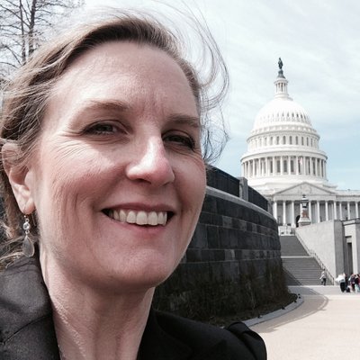Profile Picture of Laura T Angle (@LauraTAngle) on Twitter