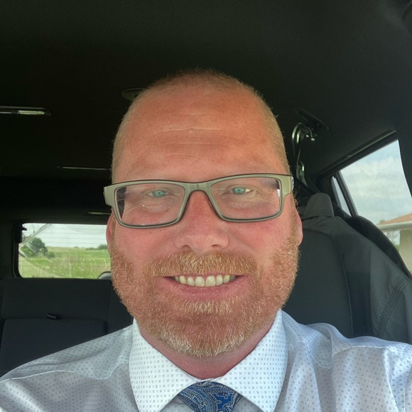 Profile Picture of Jeffrey Dunlap (@dunjef) on Poshmark