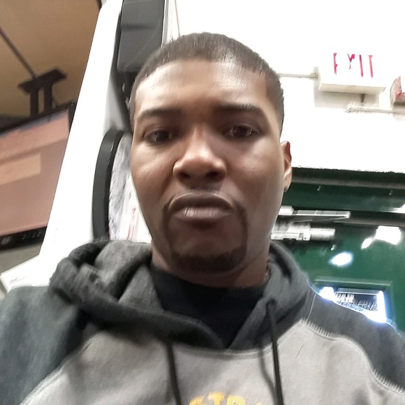 Profile Picture of Mario Perry (@45toochie) on Poshmark