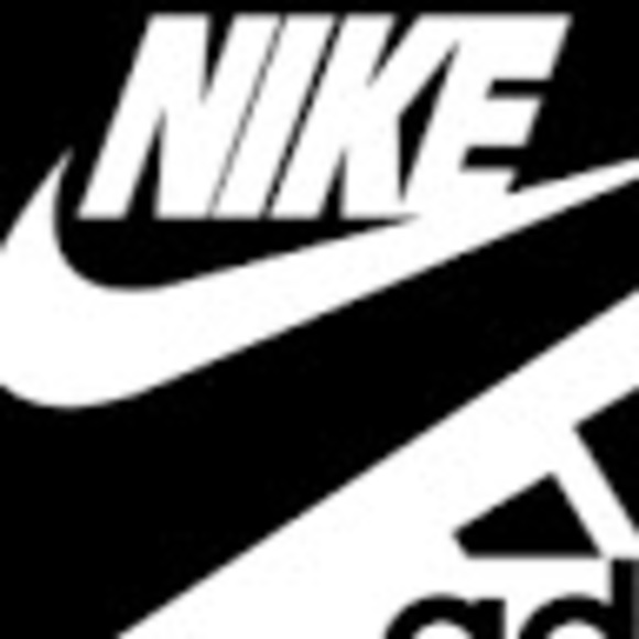 Profile Picture of Leahna Diamond (@ldiamond175) on Poshmark