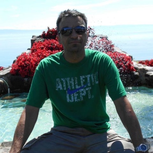 Profile Picture of Eric Ethier (@e41ethier) on Poshmark