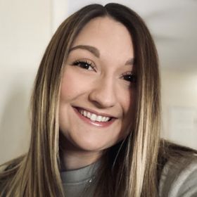 Profile Picture of Mallory Paige Schmidt (@MalPaigeSchmidt) on Pinterest