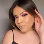 Profile Picture of 𝕄𝚎𝚕𝚒𝚜𝚜𝚊 ℕ𝚒𝚎𝚟𝚎𝚜 (@glammedwithmel) on Instagram