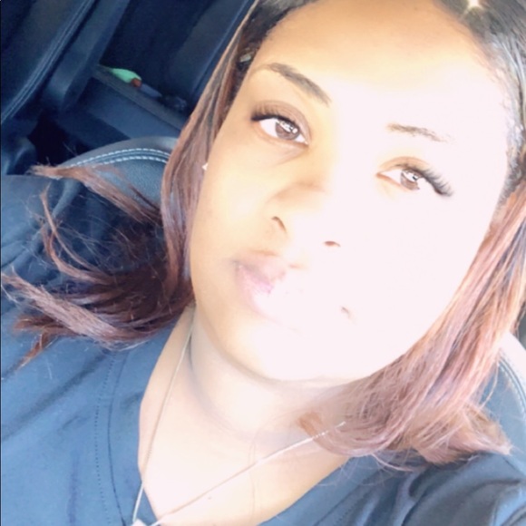 Profile Picture of Shay Jordan (@shayshay810) on Poshmark