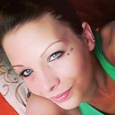 Profile Picture of Julia Reiss (@Julischka1990) on Twitter