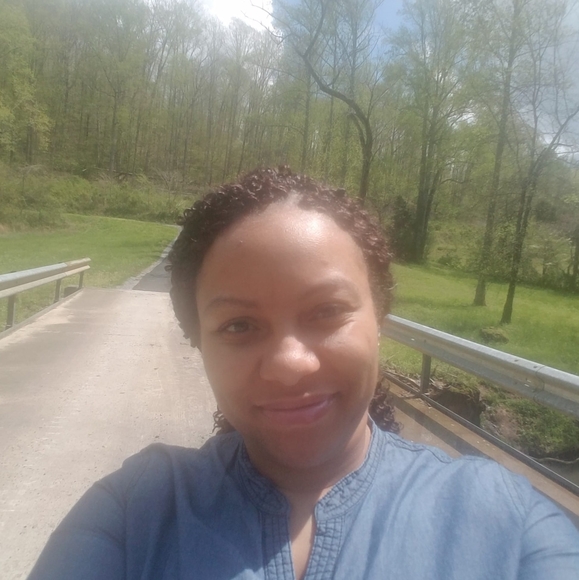Profile Picture of Maria Boyd (@mariasboyd) on Poshmark