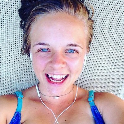 Profile Picture of Rachel Burkholder (@RachelCoget) on Twitter