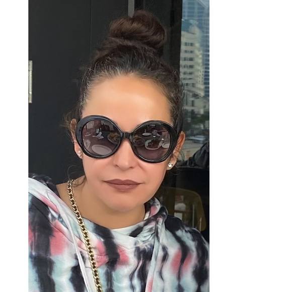 Profile Picture of Lilia Ainley (@griseldaainley) on Poshmark