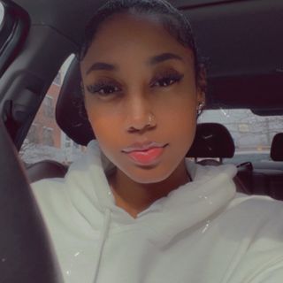 Profile Picture of Andrèa Lee (@andrealwhitney) on Instagram