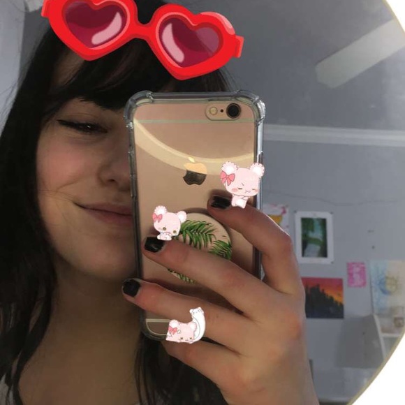 Profile Picture of Joy Foster (@darlinglucifer) on Poshmark