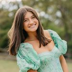 Profile Picture of annie small (@annie.small) on Instagram