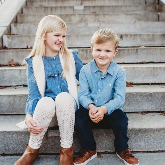 Profile Picture of Nicole Hughson (@nikhughson) on Poshmark