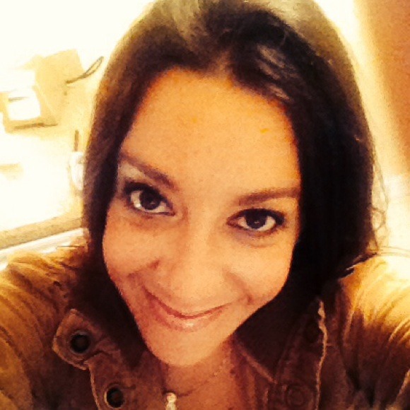 Profile Picture of Christina Halminiak (@chalmz13) on Poshmark