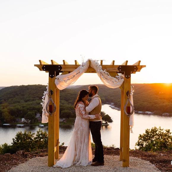 Cooper Moore - Poshmark Profile Picture of Cooper Moore (@lakerpride2015) on Poshmark