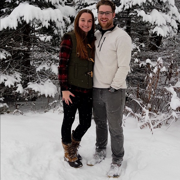 Profile Picture of Kayla Pawluk (@kayp493) on Poshmark