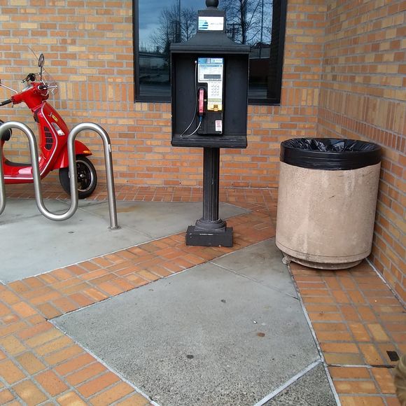 Profile Picture of Stephanie Lieuallen (@fuzzylilduckie) on Poshmark