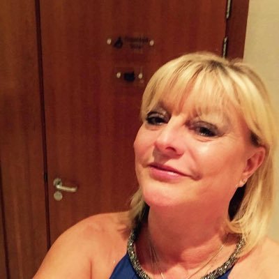 Profile Picture of Caroline Hawkes (@caroline_hawkes) on Twitter