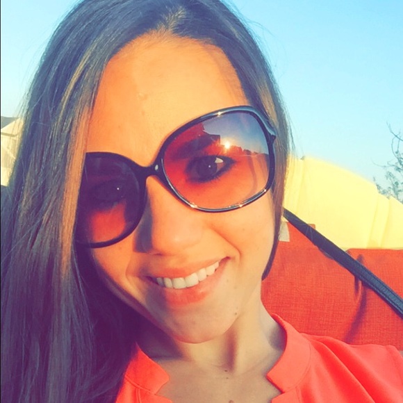 Profile Picture of Jamie Patrasso (@jnpatrasso) on Poshmark